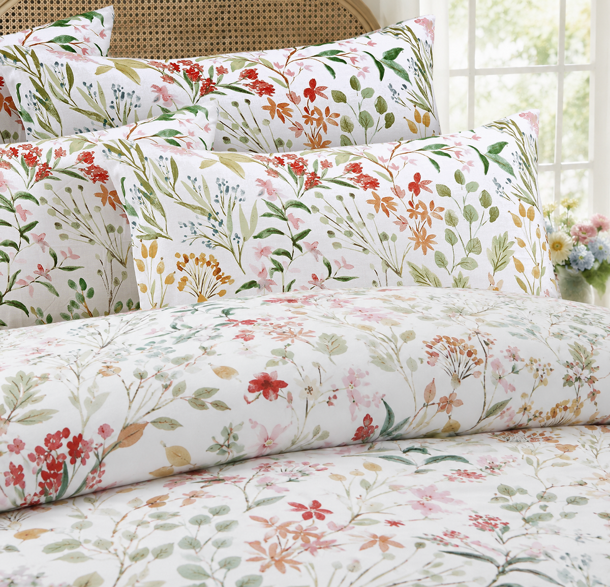 Florelle Eleanor Delicate Floral Patterned Duvet Cover And Pillowcase Set