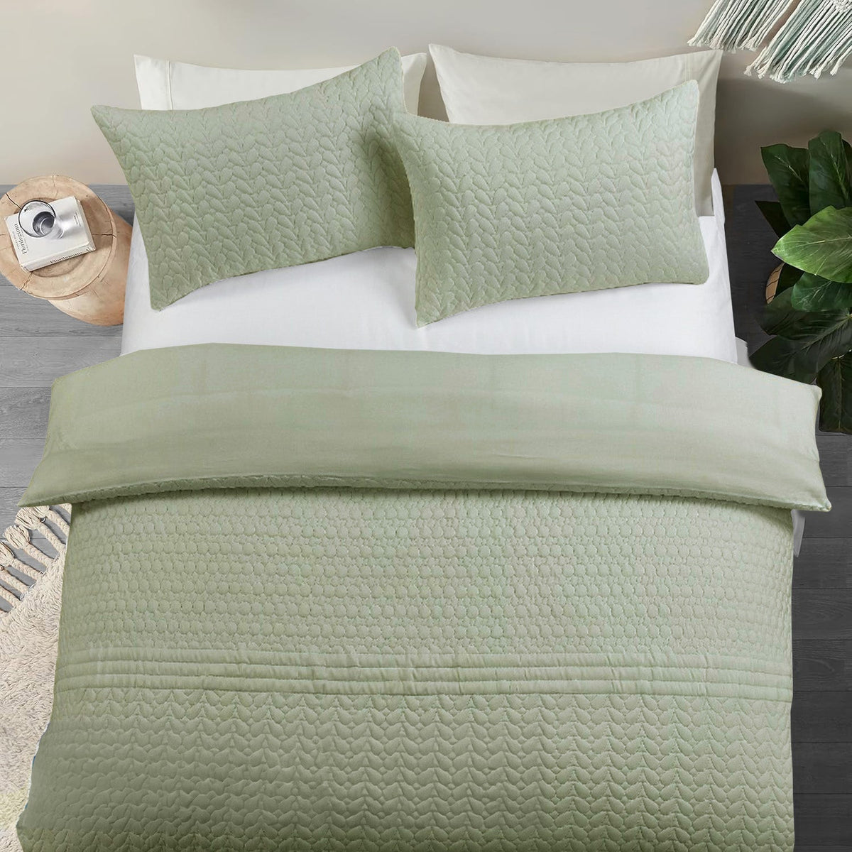 Velosso Kinsley Embossed Pattern Duvet Cover And Pillowcase Set