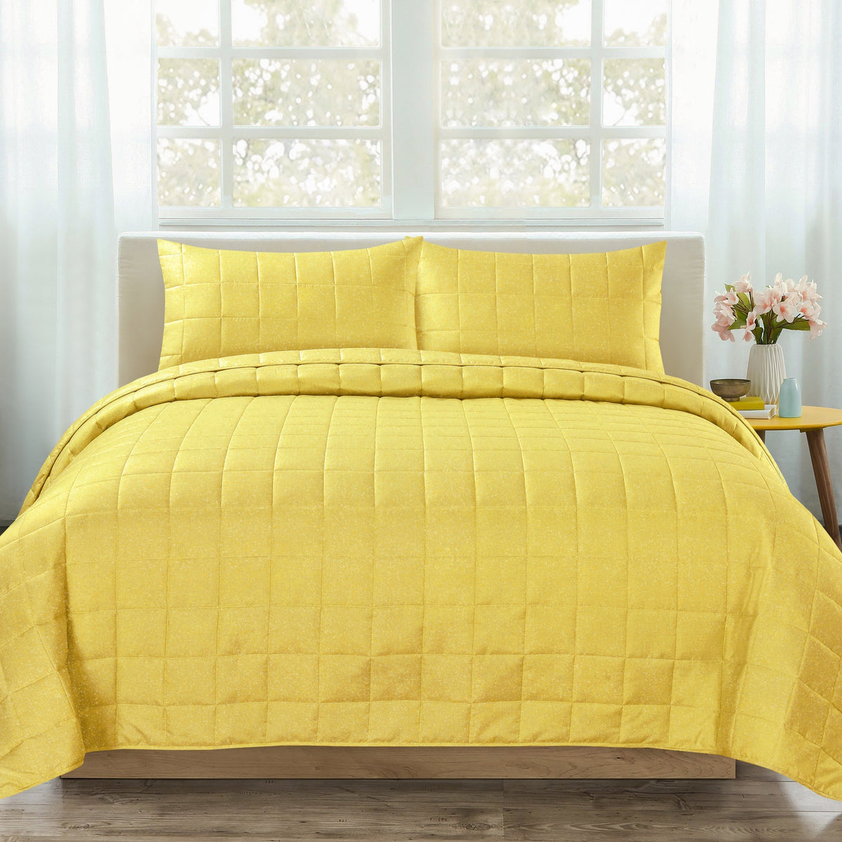 Velosso Nolan Plain Quilted Bedspread Set