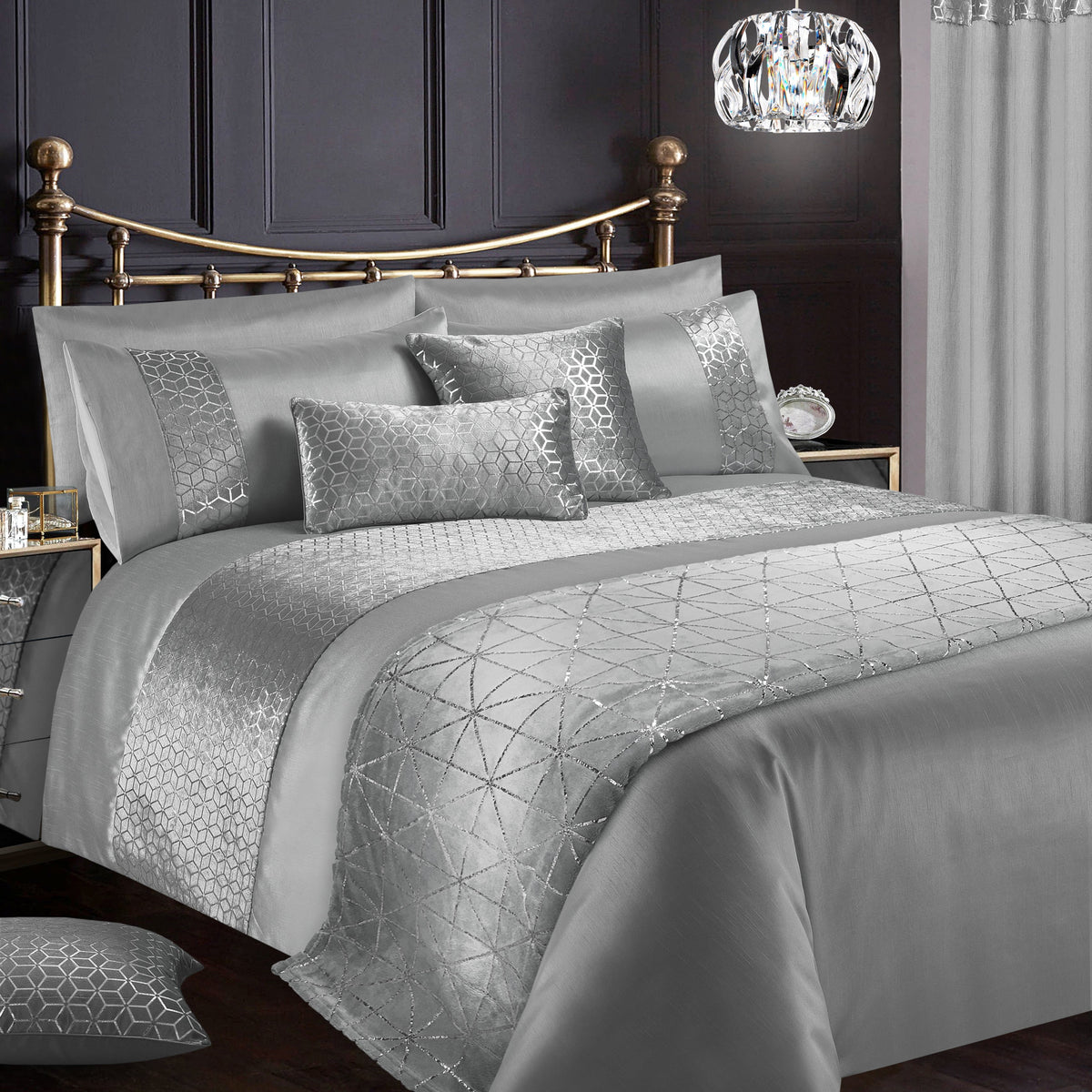 Intimates Vera Duvet Cover & Pillowcase Set