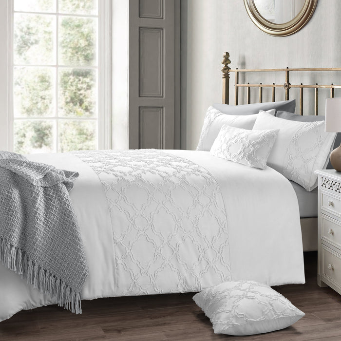 Kiera Tufted White Duvet Cover & Pillowcase Set