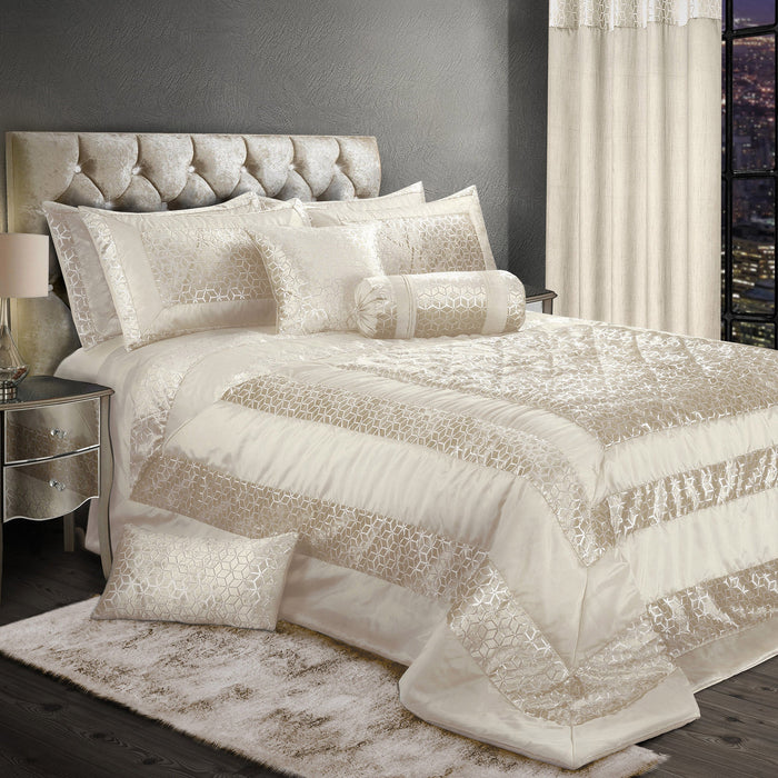 Vera Faux Silk Crushed Velvet Cream Quilted Bedspread