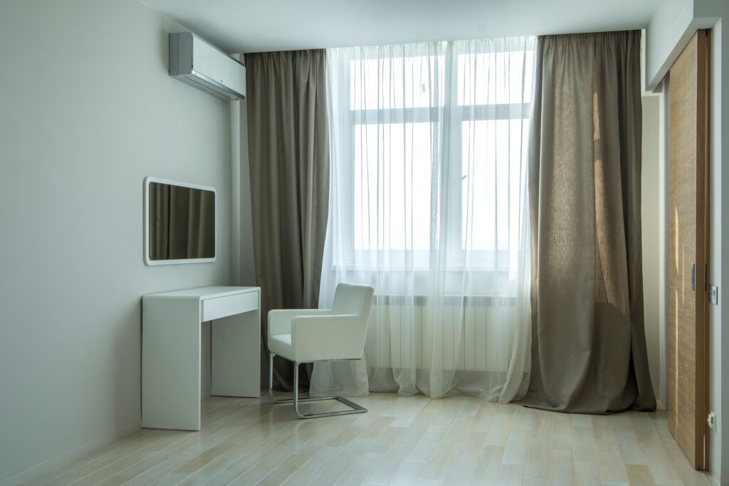 The Best Curtains for Small Spaces: Maximising Light and Style
