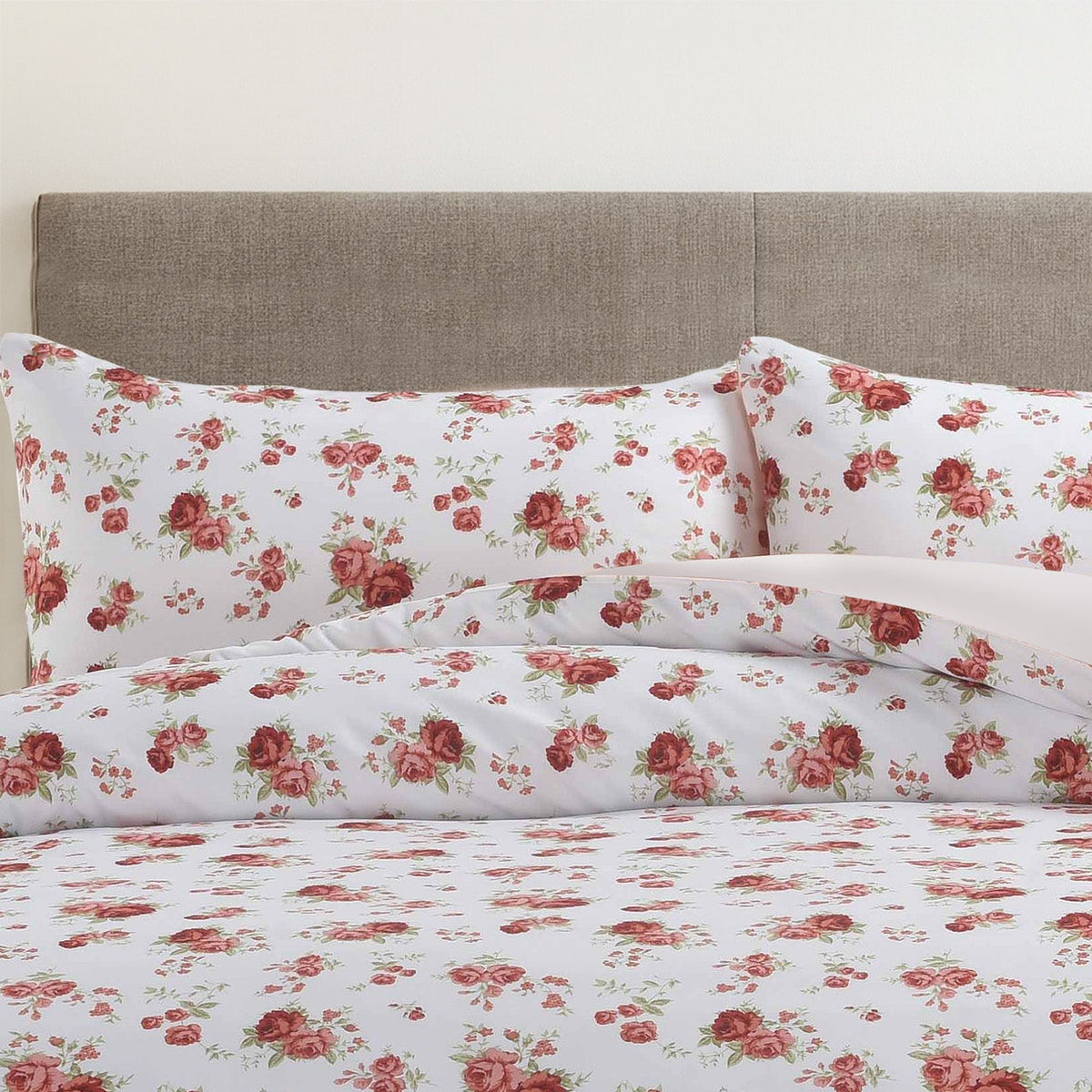 Florelle Delicate Floral Printed Duvet Cover And Pillowcase Set