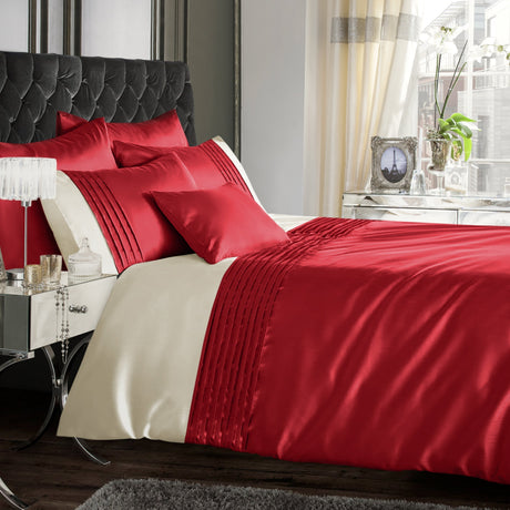 Intimates Perez Duvet Cover & Pillowcase Set