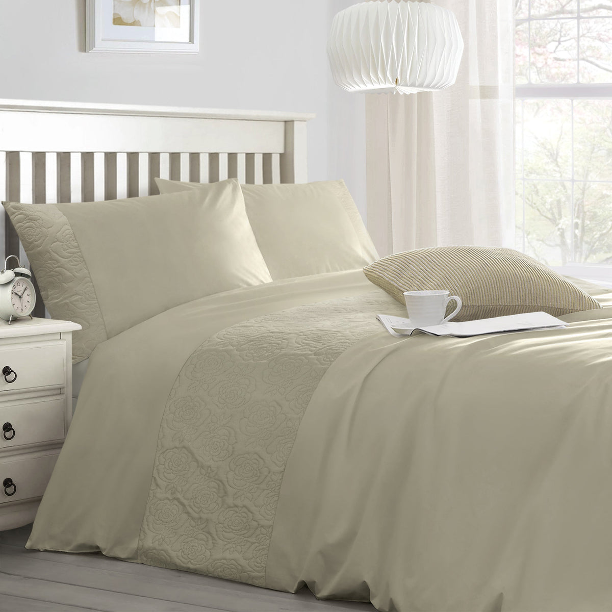 Velosso Quilted Floral Duvet Cover & Pillowcase Set