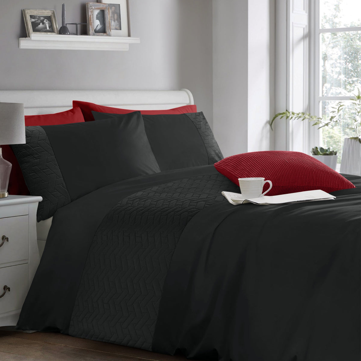 Velosso Quilted Geo Duvet Cover & Pillowcase Set