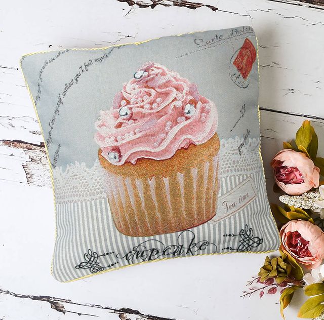 Intimates CUPCAKE TAPESTRY filled removable cushion