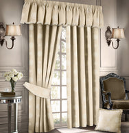 Intimates Como Pencil Pleat Curtains